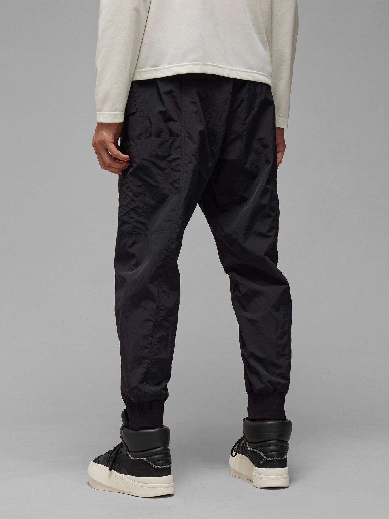 Штани Adidas модель IN8757 Штани Adidas модель IN8757 Фото
