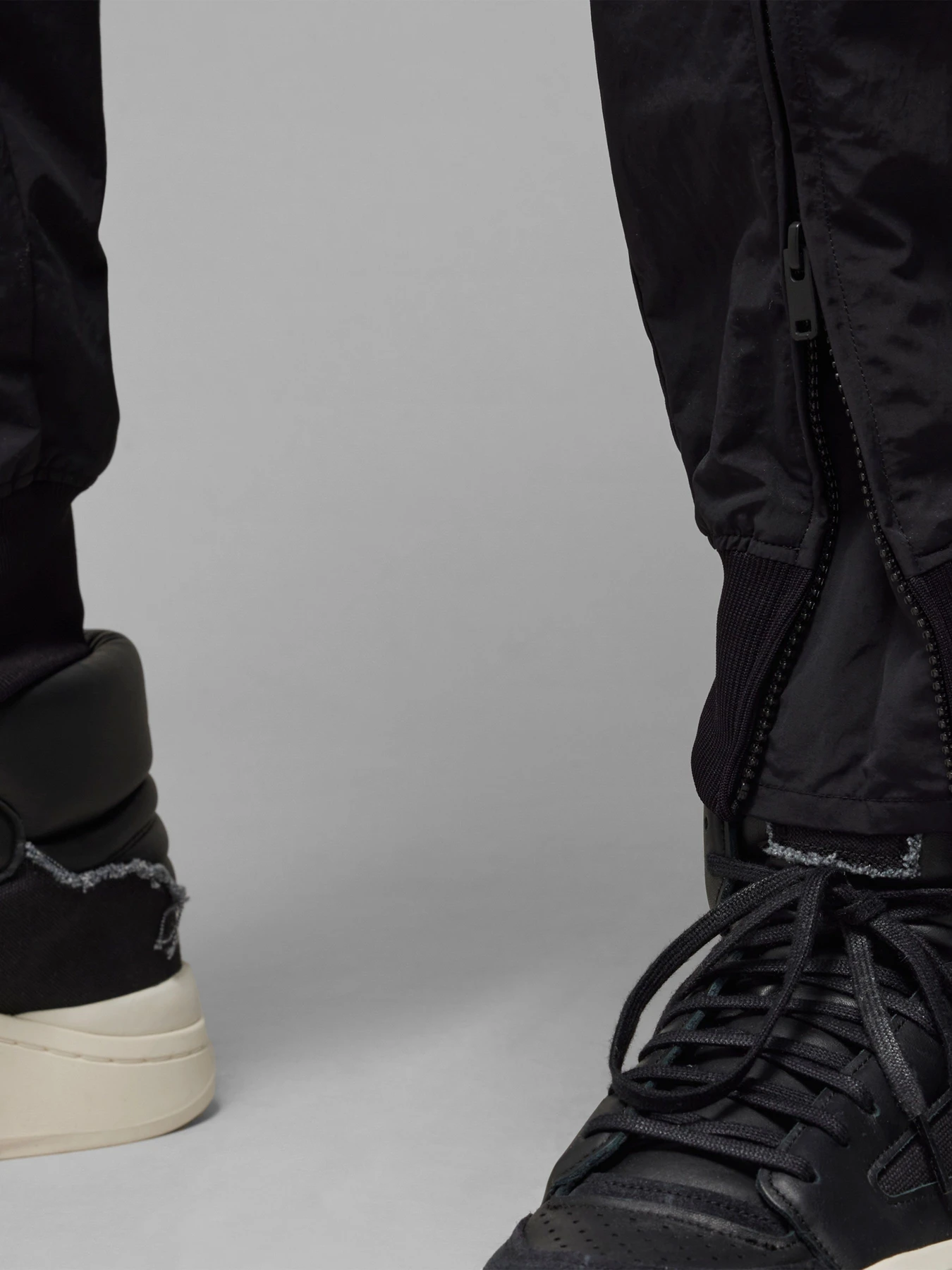 Штани Adidas модель IN8757 Штани Adidas модель IN8757 Фото