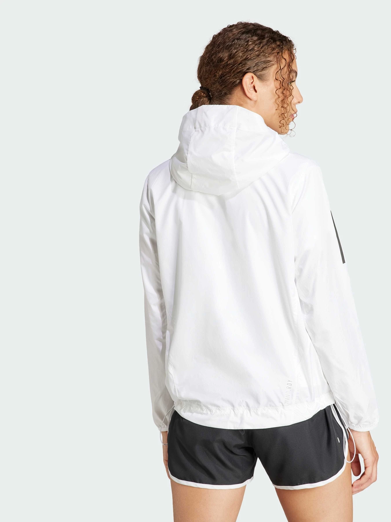 Куртки и дубленки Adidas Supernova модель IK7445 Куртки и дубленки Adidas Supernova модель IK7445 Фото