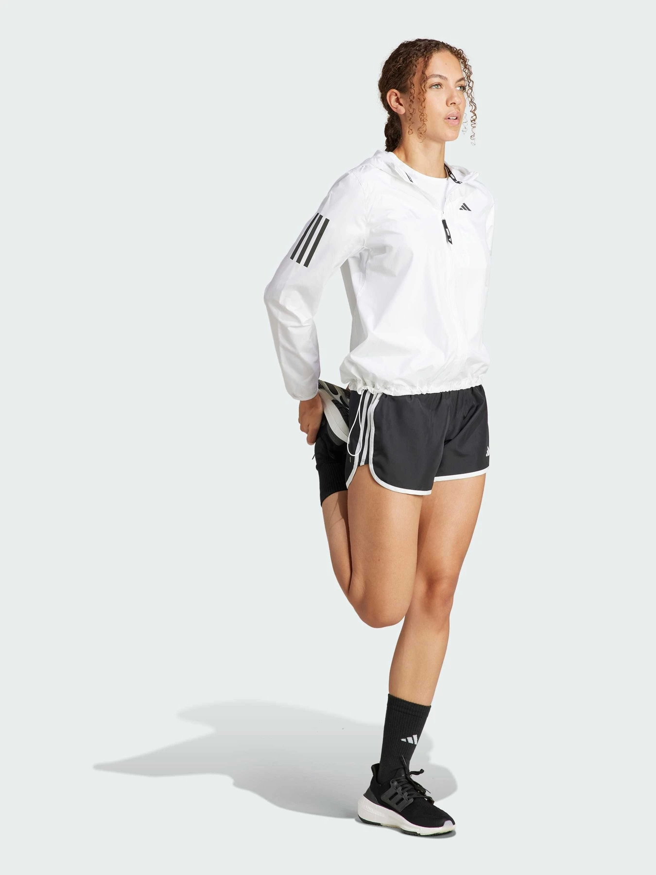 Куртки и дубленки Adidas Supernova модель IK7445 Куртки и дубленки Adidas Supernova модель IK7445 Фото