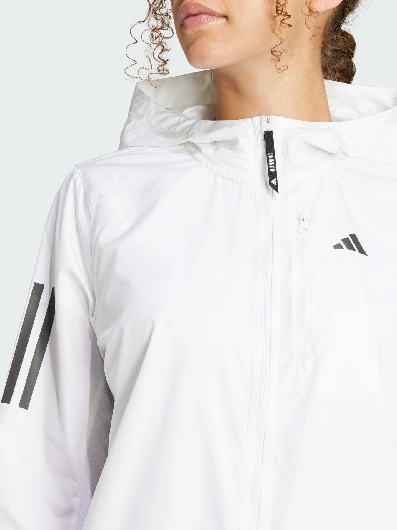 Куртки и дубленки Adidas Supernova модель IK7445 Куртки и дубленки Adidas Supernova модель IK7445 Фото