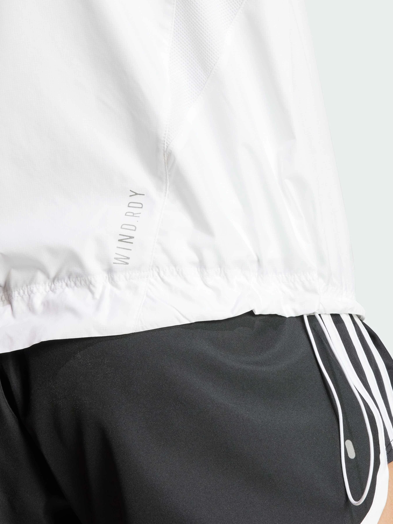 Куртки и дубленки Adidas Supernova модель IK7445 Куртки и дубленки Adidas Supernova модель IK7445 Фото