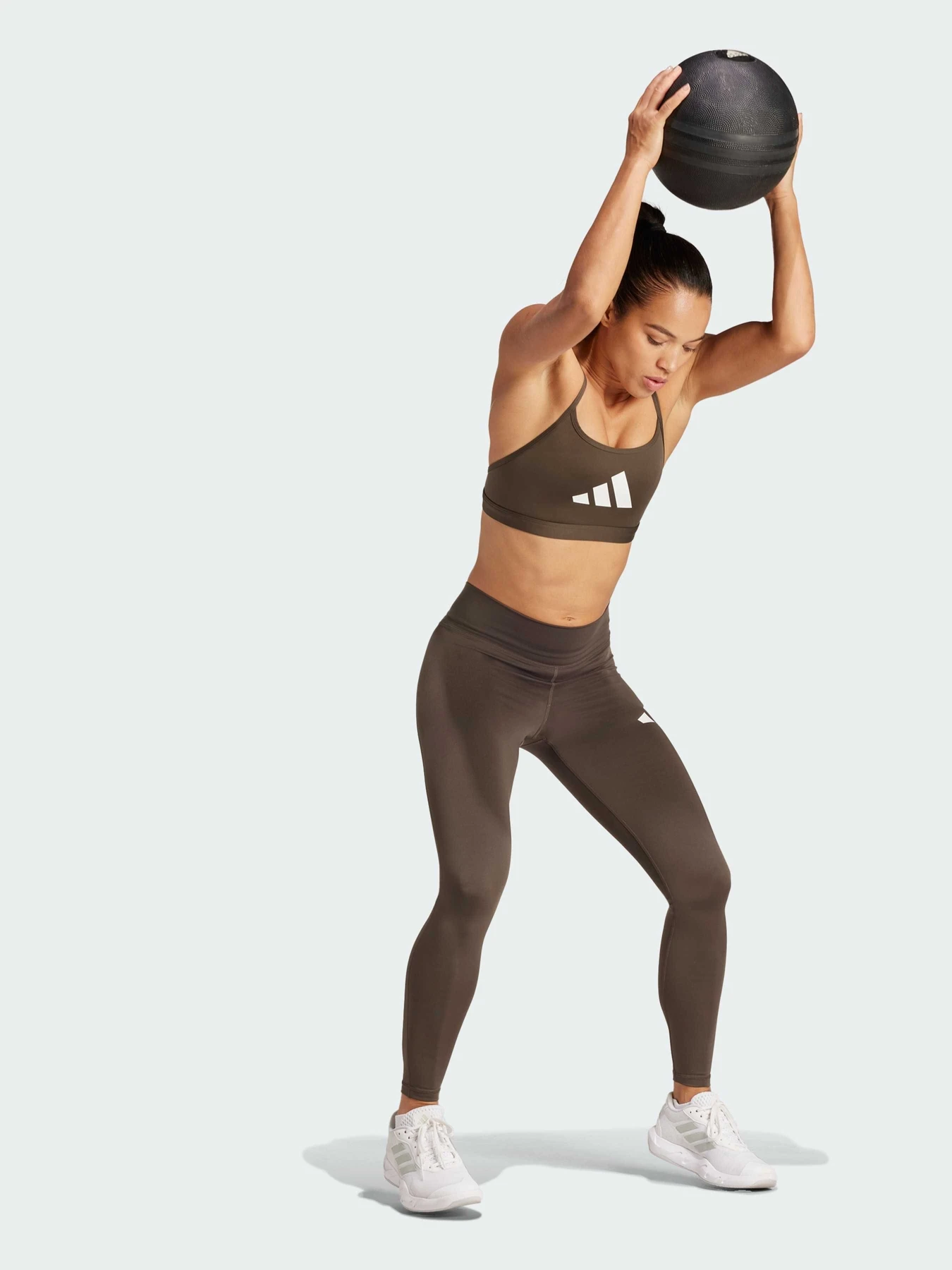 Футболки и поло Adidas модель JE3774 Футболки и поло Adidas модель JE3774 Фото