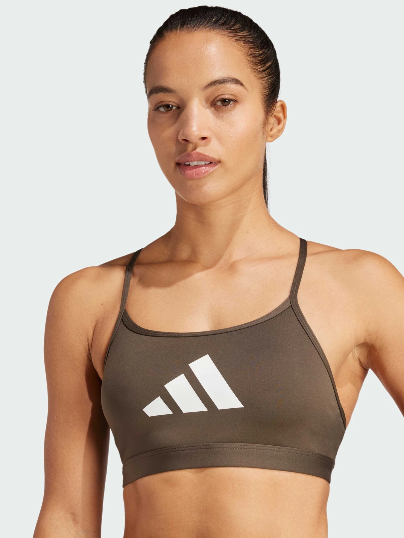 Футболки и поло Adidas модель JE3774 Футболки и поло Adidas модель JE3774 Фото