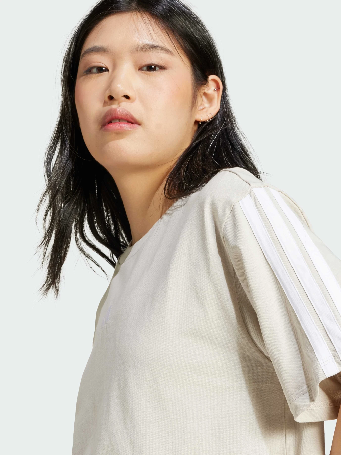 Футболки и поло Adidas модель JE1219 Футболки и поло Adidas модель JE1219 Фото