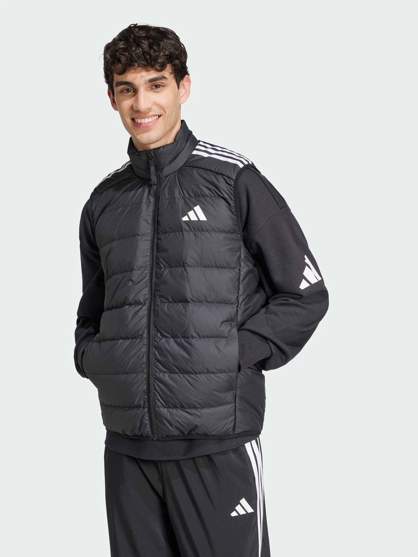 Куртки и дубленки Adidas модель JJ1203 Фото