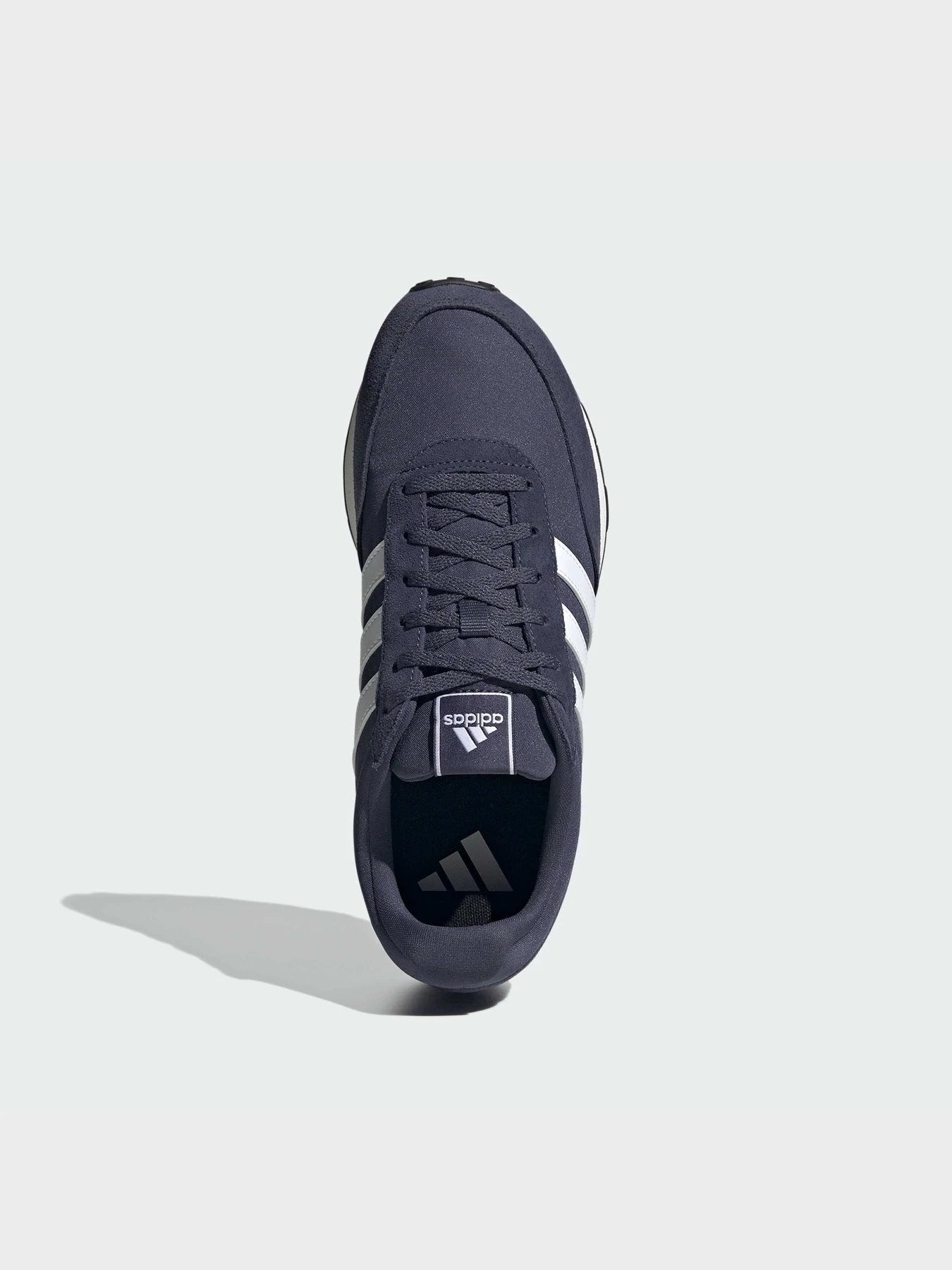 Кроссовки Adidas модель IE3825 Кроссовки Adidas модель IE3825 Фото