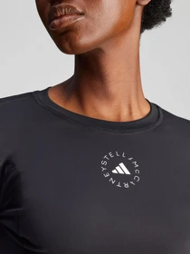 Худи и свитшоты Adidas модель IW3859 Фото