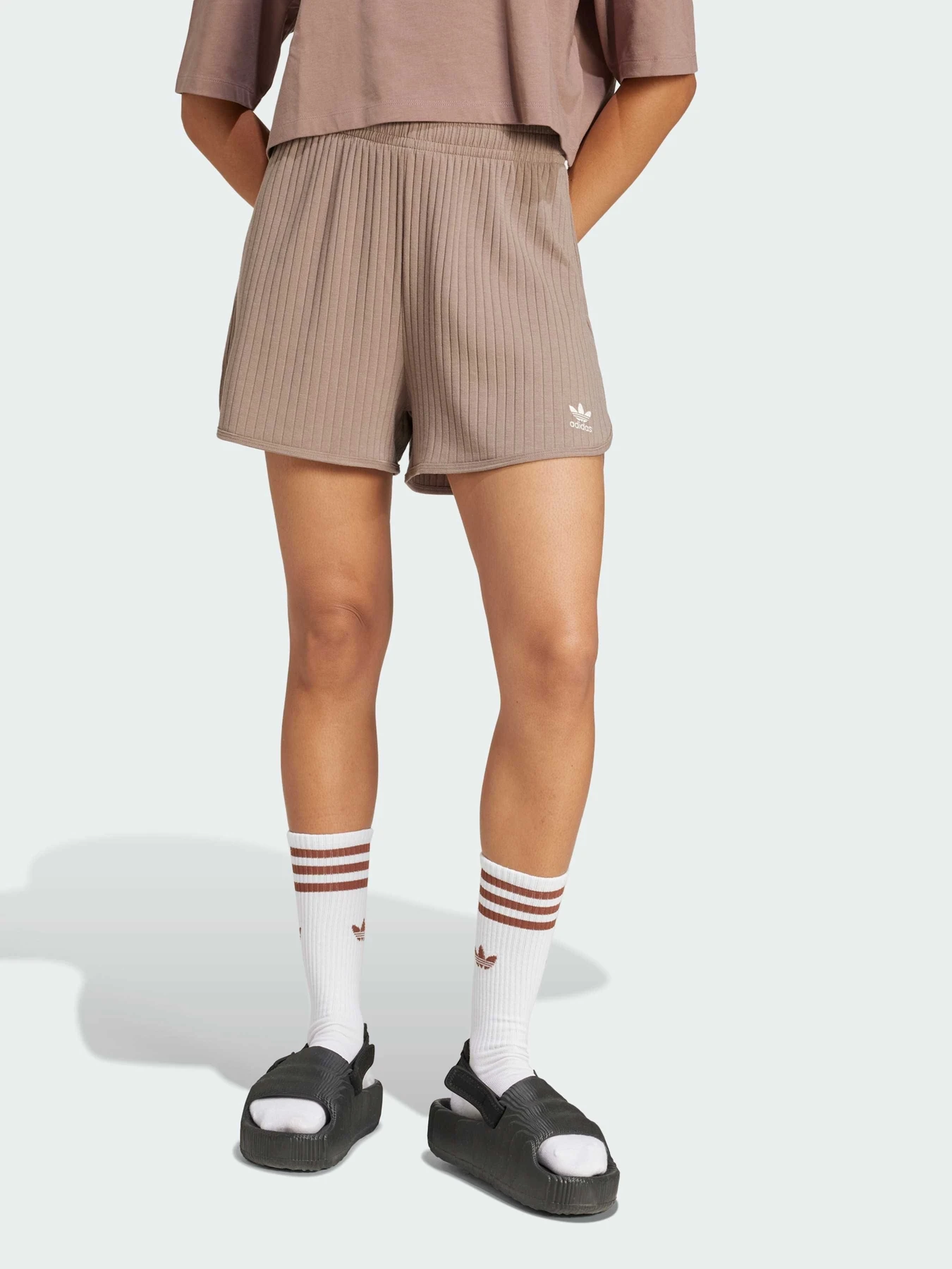 Шорты Adidas модель JD1484 Шорты Adidas модель JD1484 Фото