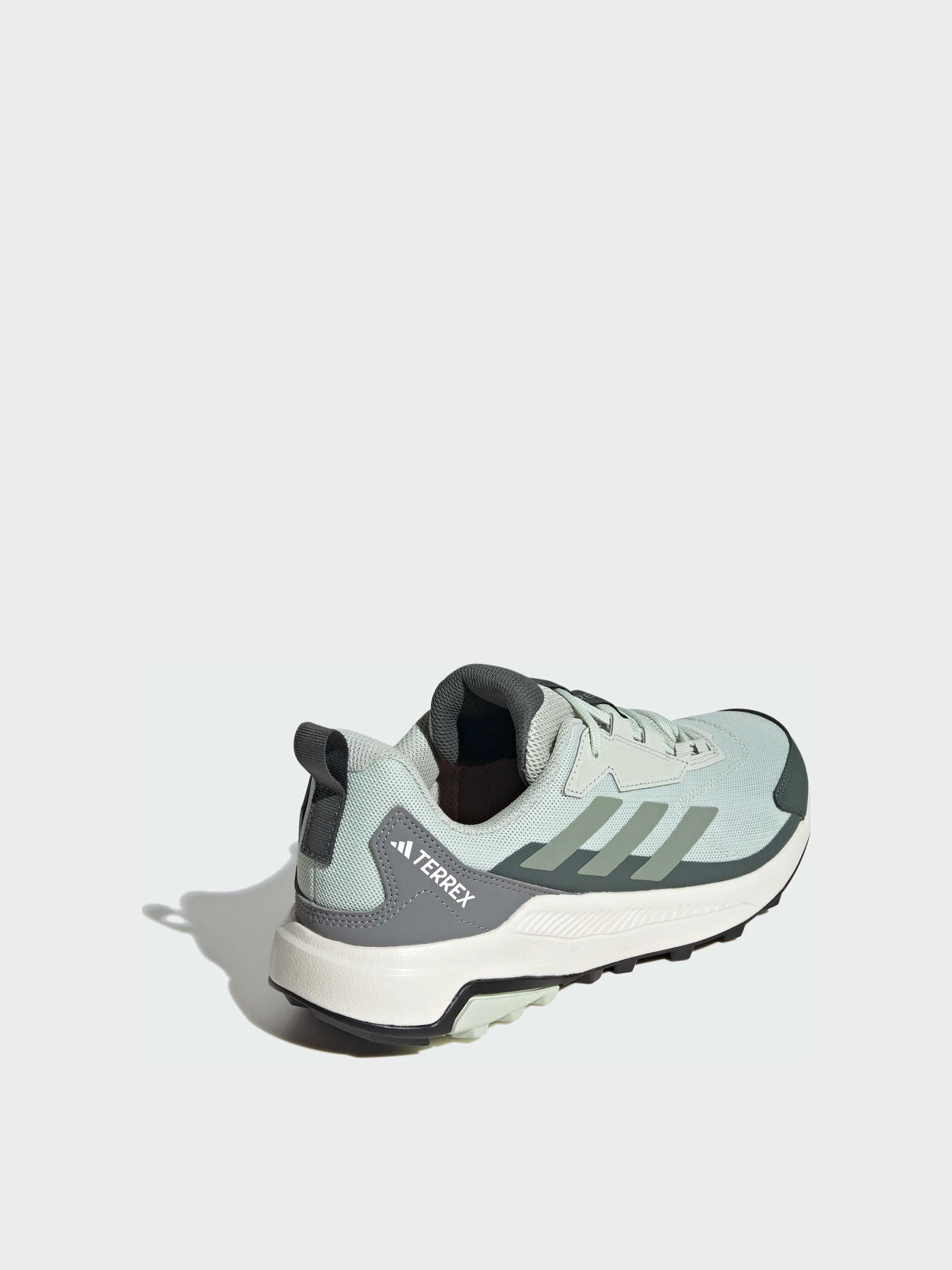 Кроссовки Adidas модель JI1317 Кроссовки Adidas модель JI1317 Фото