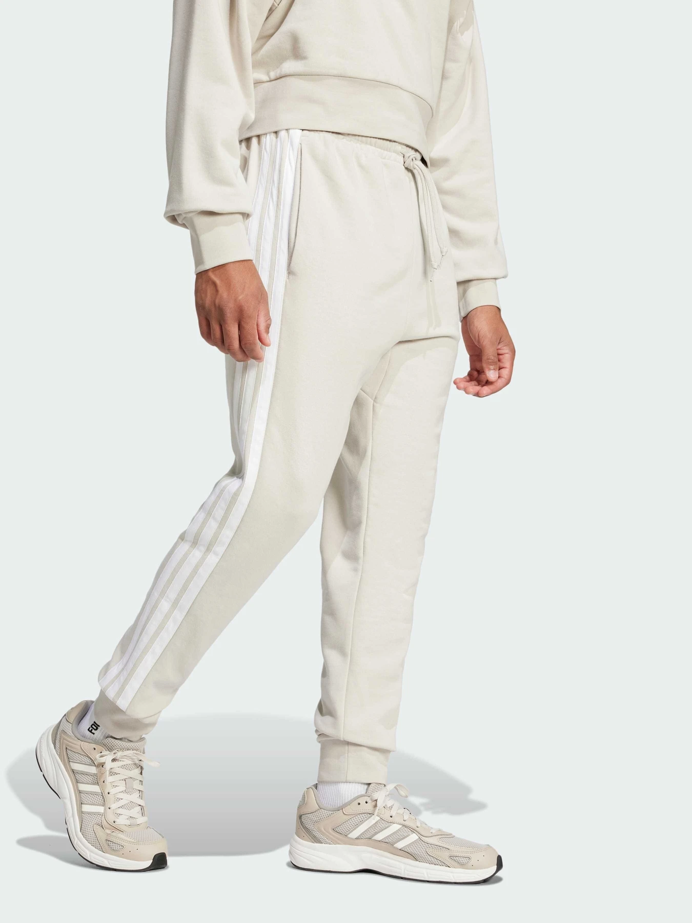 Брюки Adidas модель JE6353 Брюки Adidas модель JE6353 Фото