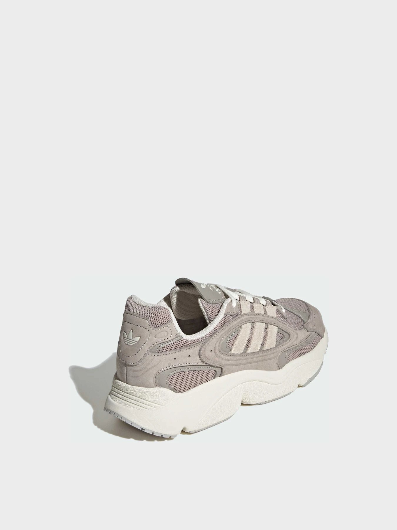 Кроссовки Adidas Ozweego модель JI2627 Кроссовки Adidas Ozweego модель JI2627 Фото