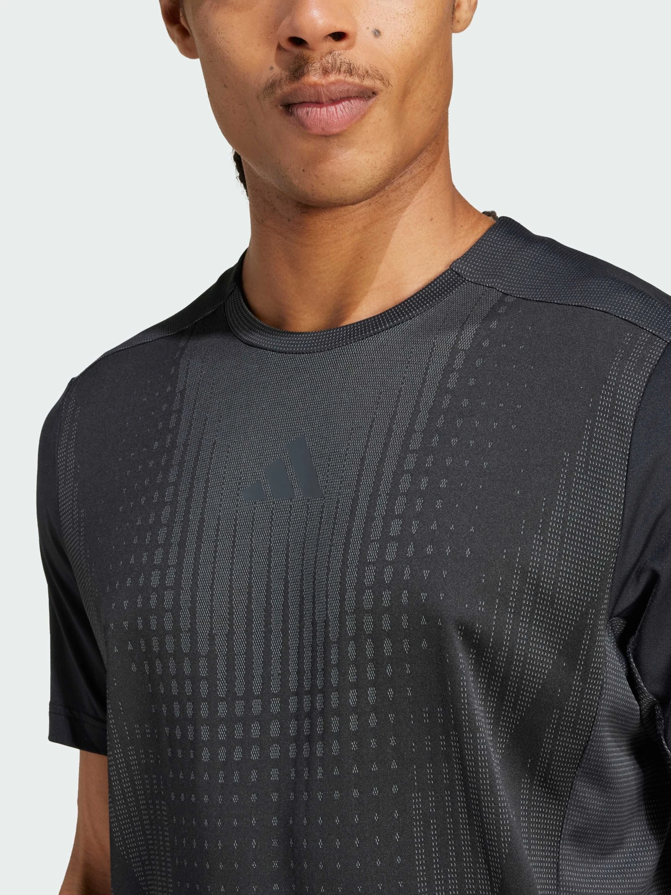 Футболки и поло Adidas модель JI8196 Футболки и поло Adidas модель JI8196 Фото
