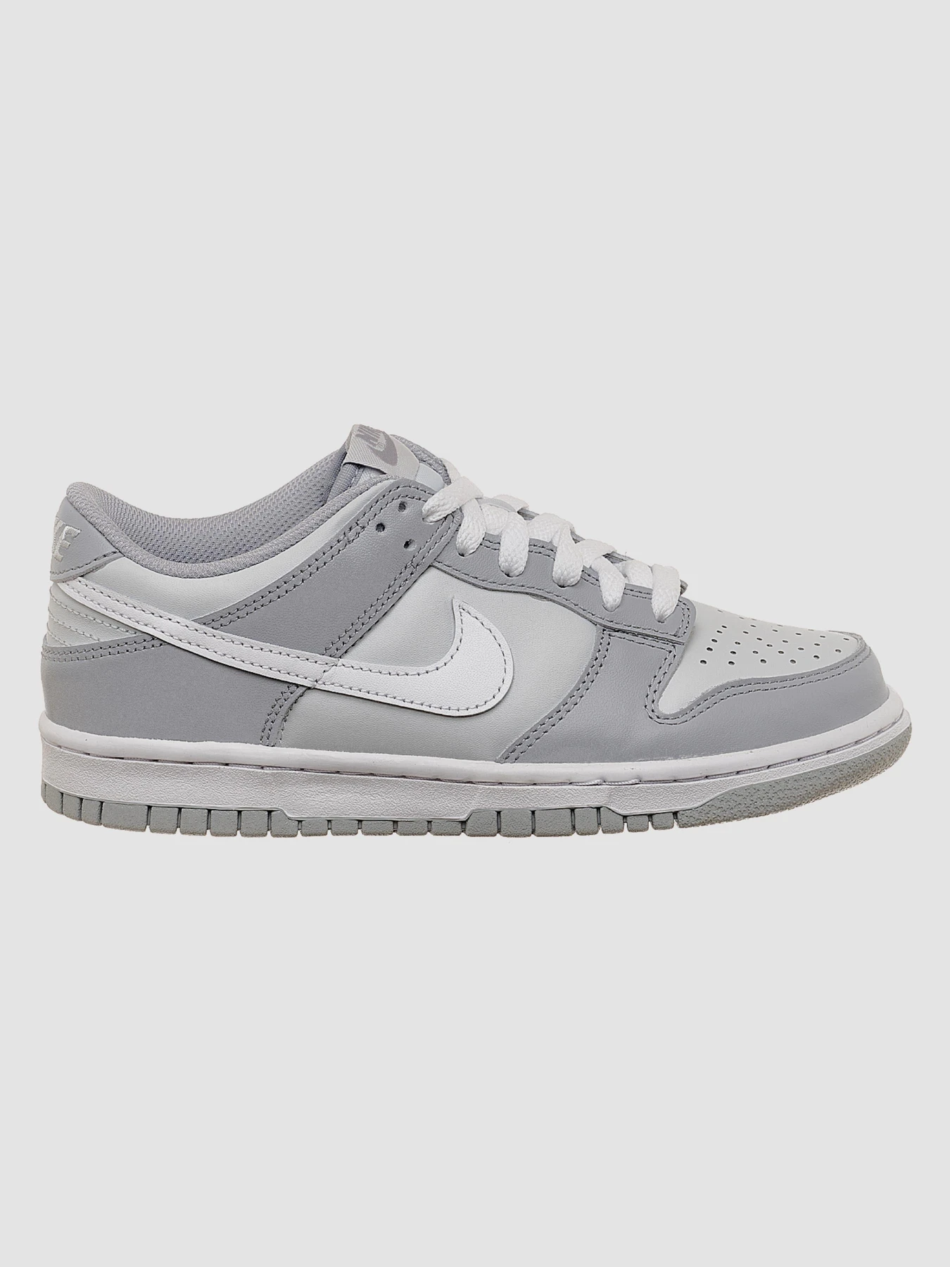 Кросівки NIKE Dunk Low Two-Toned модель DH9765-001 Кросівки NIKE Dunk Low Two-Toned модель DH9765-001 Фото