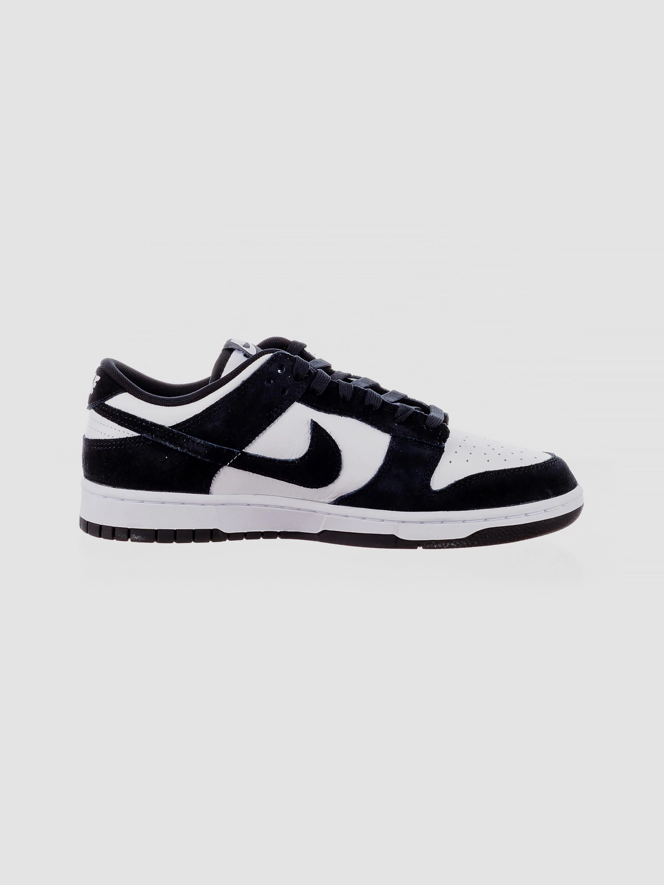 Кросівки NIKE Dunk Low Retro модель FQ8249-100 Кросівки NIKE Dunk Low Retro модель FQ8249-100 Фото
