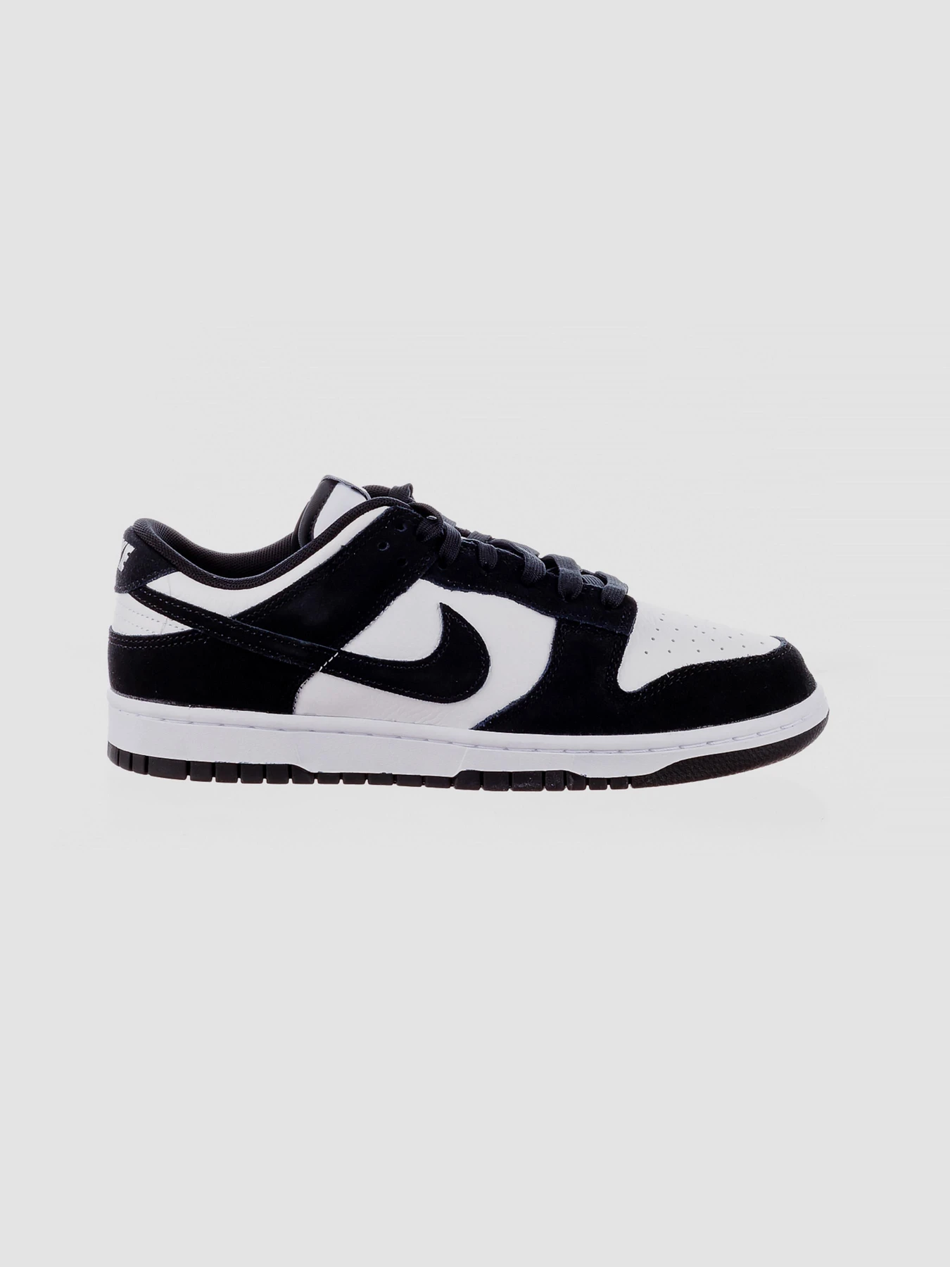 Кросівки NIKE Dunk Low Retro модель FQ8249-100 Кросівки NIKE Dunk Low Retro модель FQ8249-100 Фото