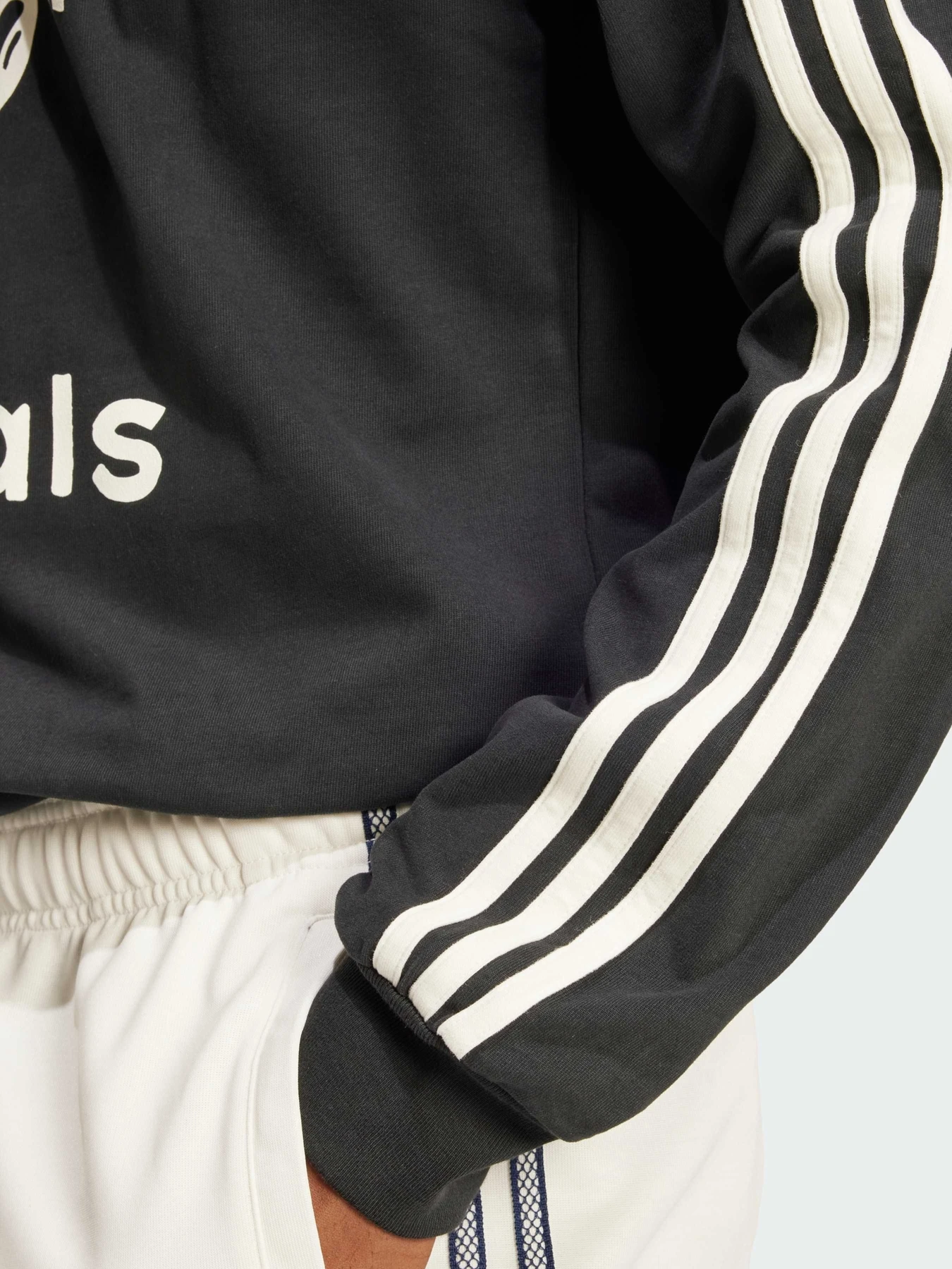 Худи и свитшоты Adidas модель JD1091 Худи и свитшоты Adidas модель JD1091 Фото