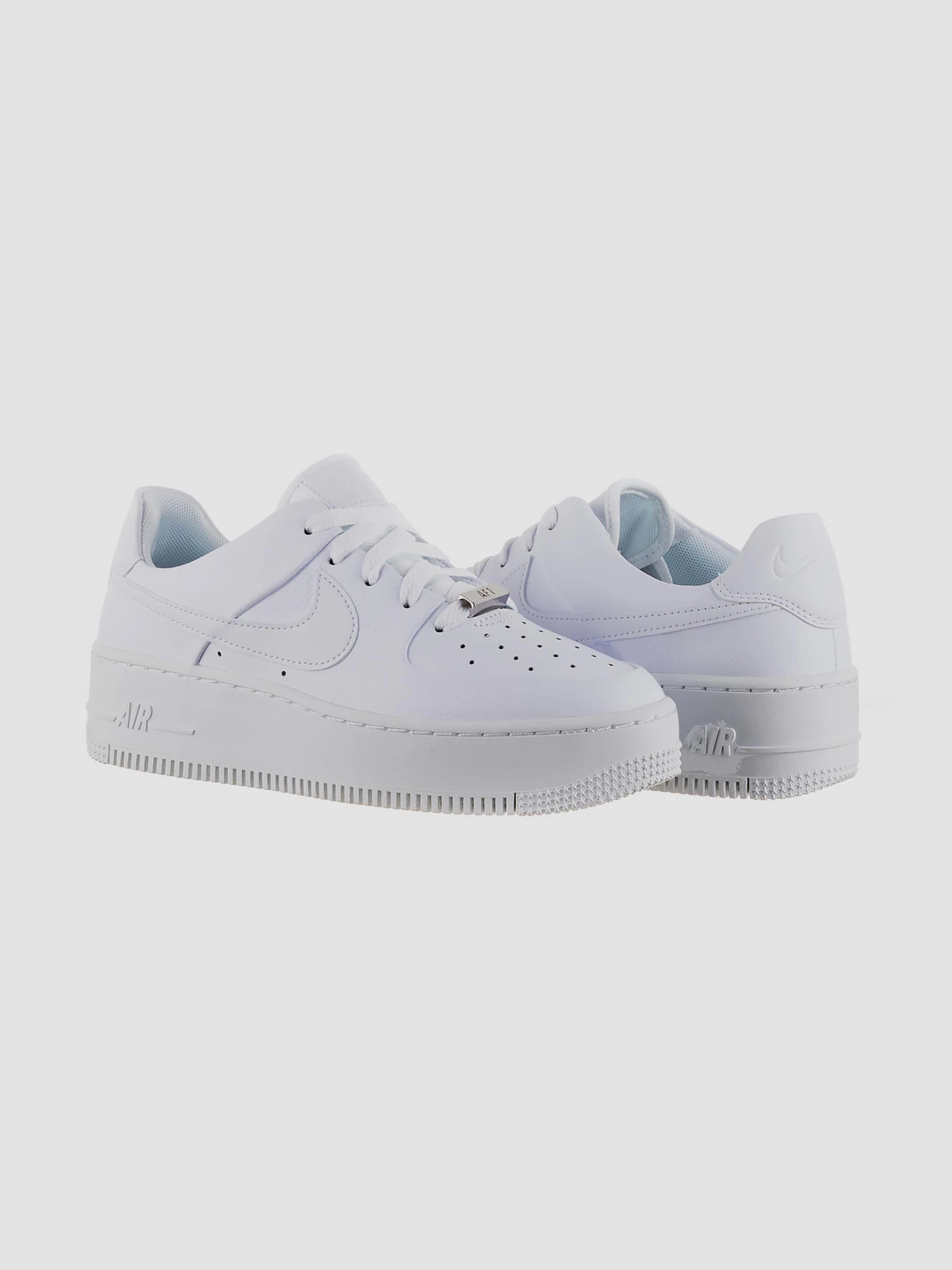 Кросівки NIKE Air Force 1 Sage Low модель AR5339-100 Фото