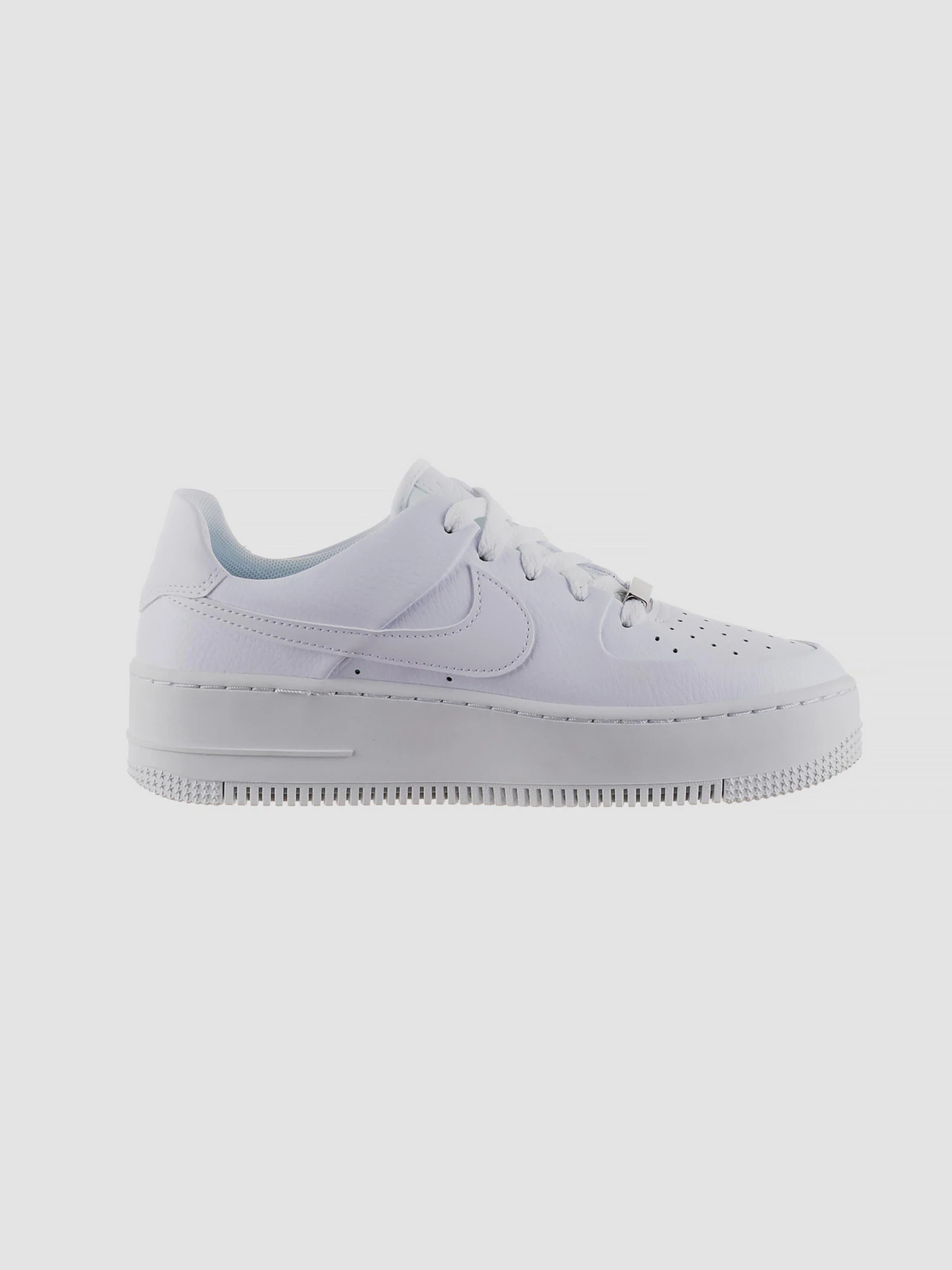 Кросівки NIKE Air Force 1 Sage Low модель AR5339-100 Фото