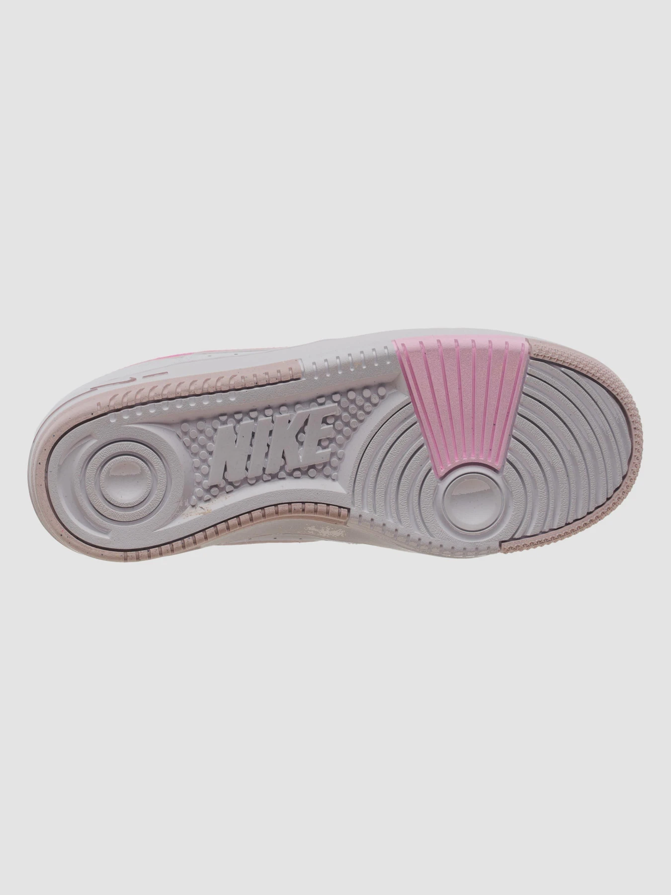 Кросівки NIKE Gamma Force модель FZ3613-100 Фото