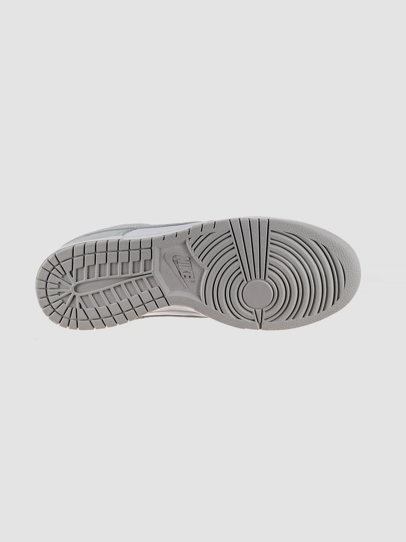 Кросівки NIKE Dunk Low Retro модель DD1391-103 Фото