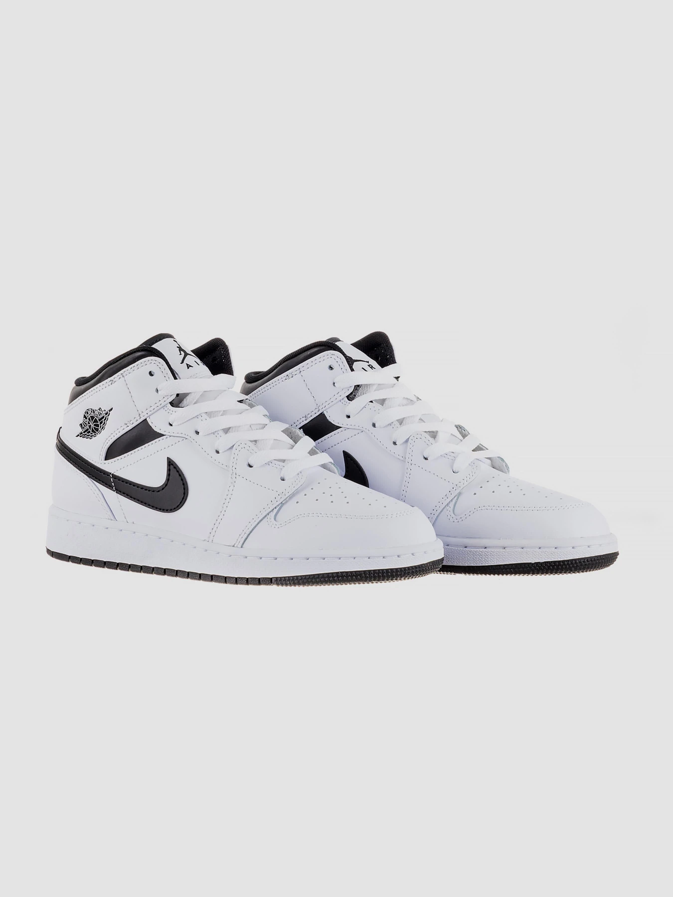 Кросівки Jordan Air 1 Mid модель DQ8423-132 Фото
