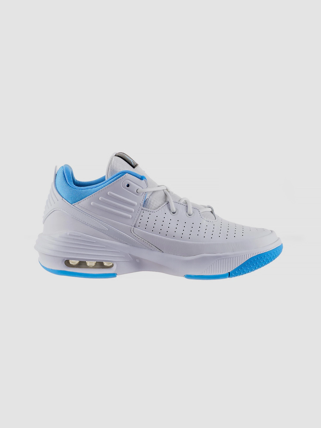 Кроссовки Jordan Max Aura 5 модель DZ4353-104 Кроссовки Jordan Max Aura 5 модель DZ4353-104 Фото