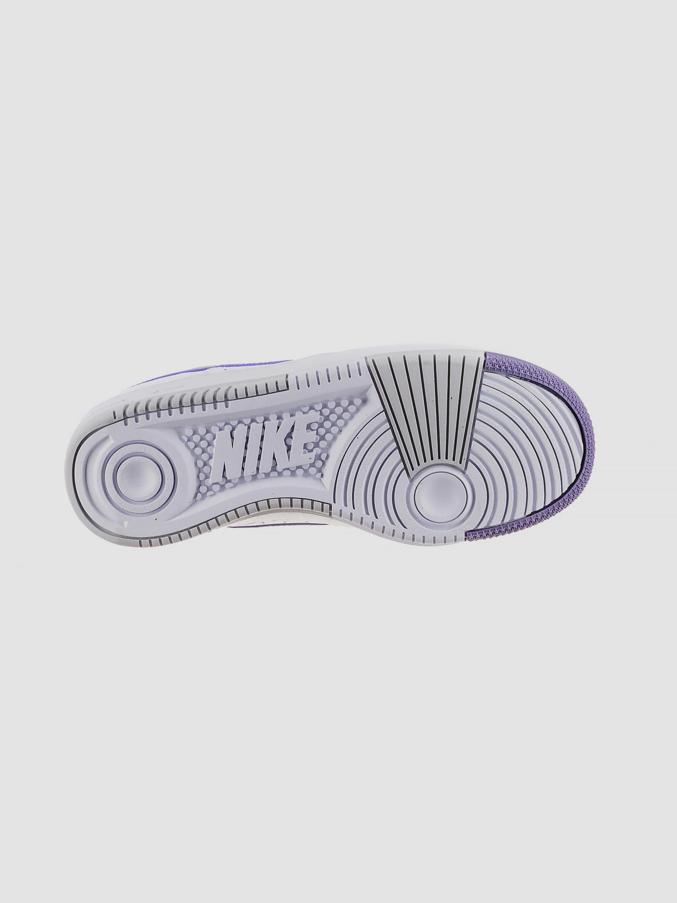Кросівки NIKE Gamma Force модель HF4987-100 Фото