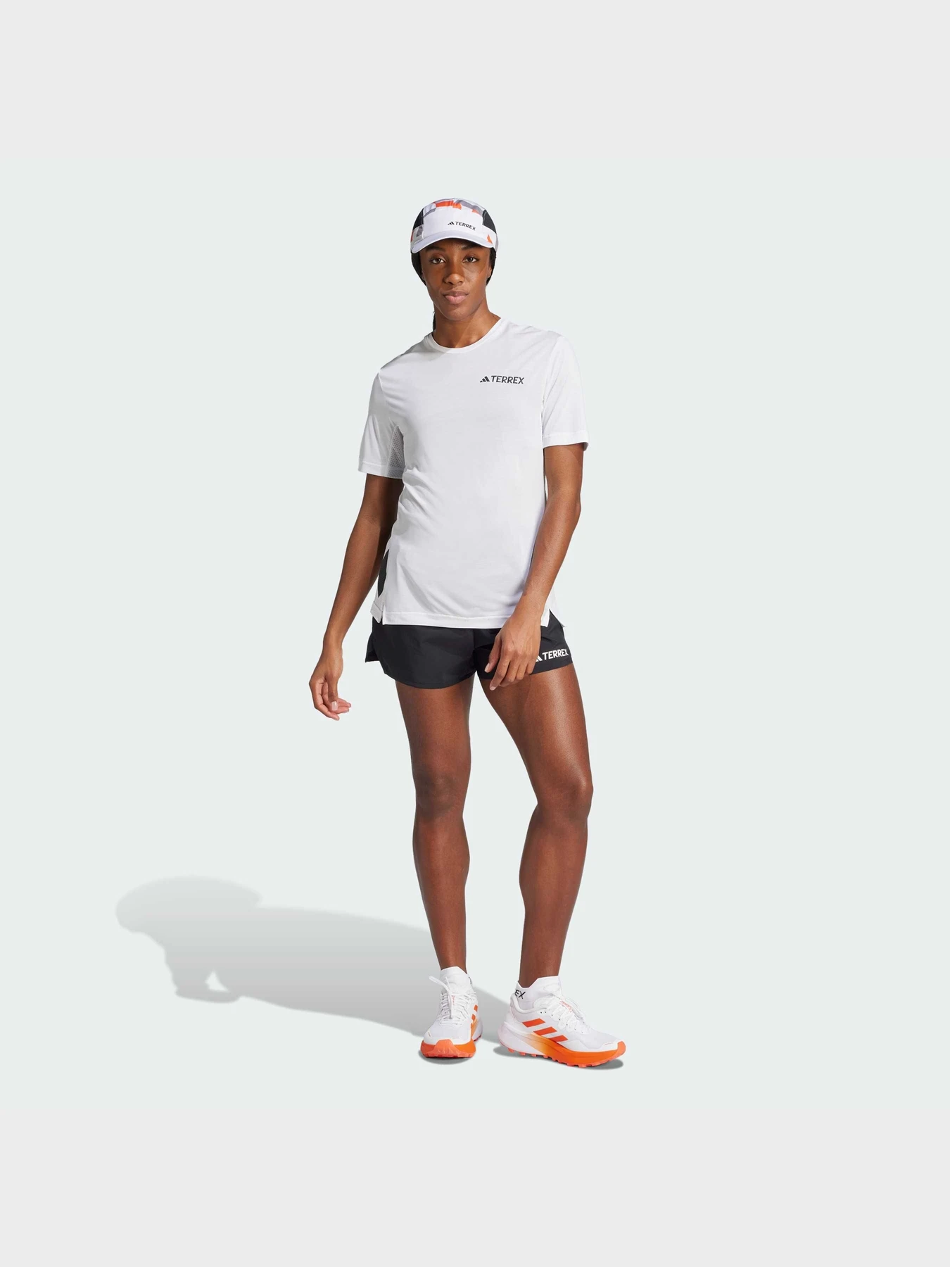Футболки и поло Adidas Terrex модель JN8140 Футболки и поло Adidas Terrex модель JN8140 Фото
