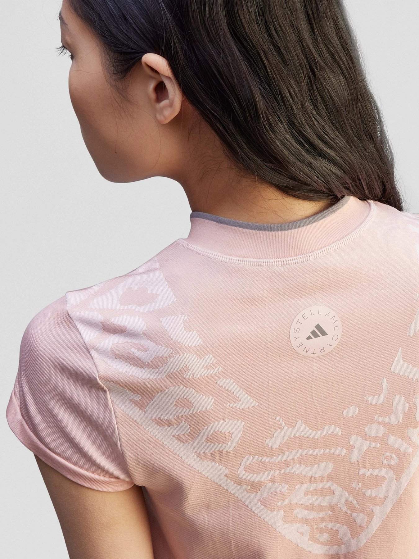 Футболки и поло Adidas модель JI5227 Футболки и поло Adidas модель JI5227 Фото