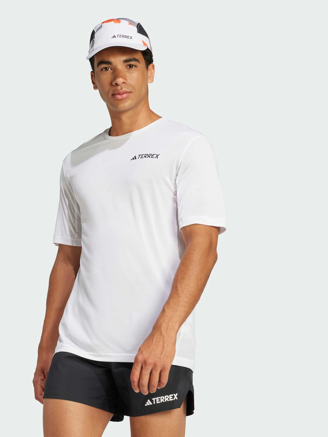 Футболки и поло Adidas Terrex модель JN8134 Футболки и поло Adidas Terrex модель JN8134 Фото