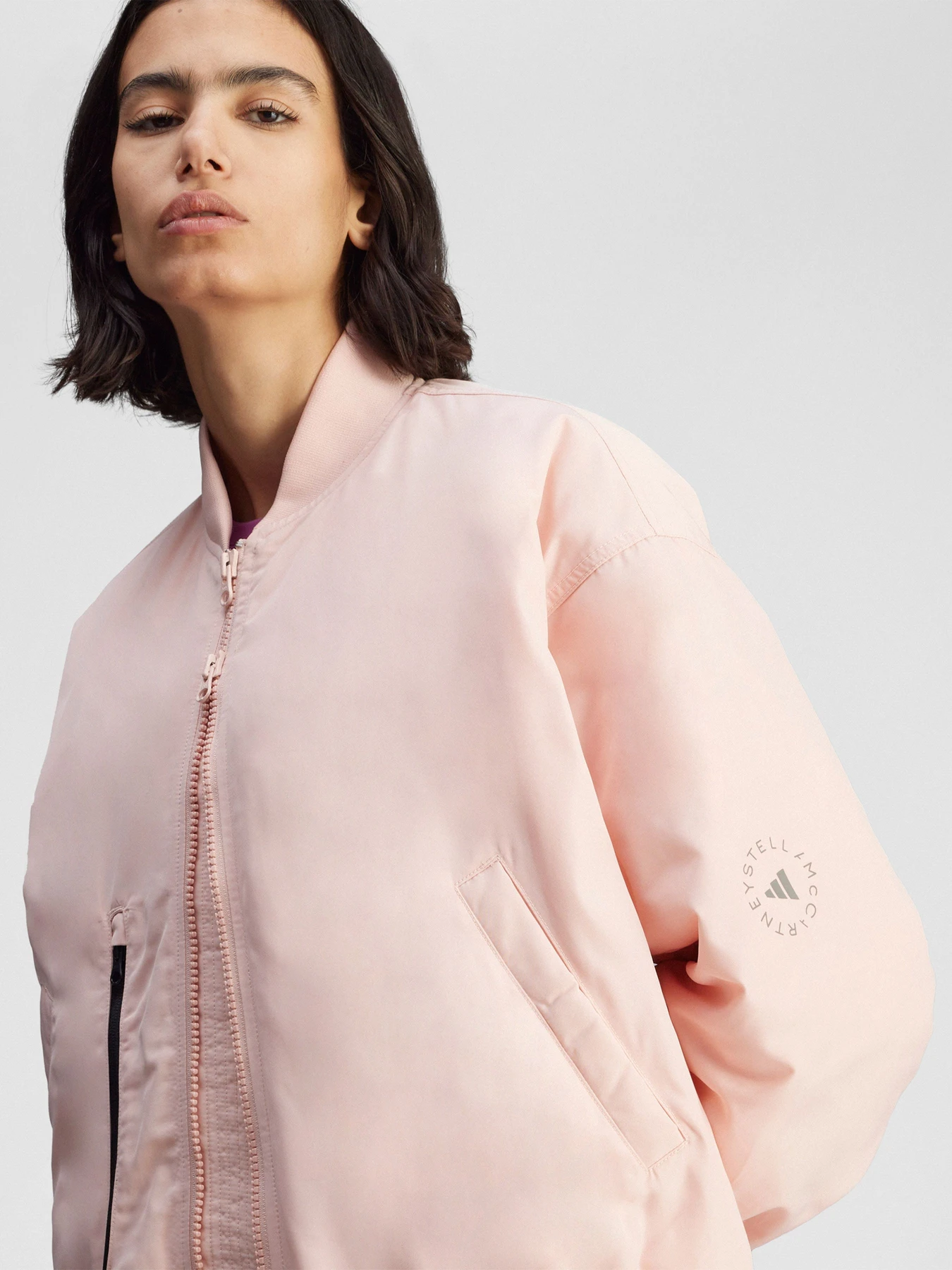 Куртки та дублянки Adidas модель JF8467 Фото