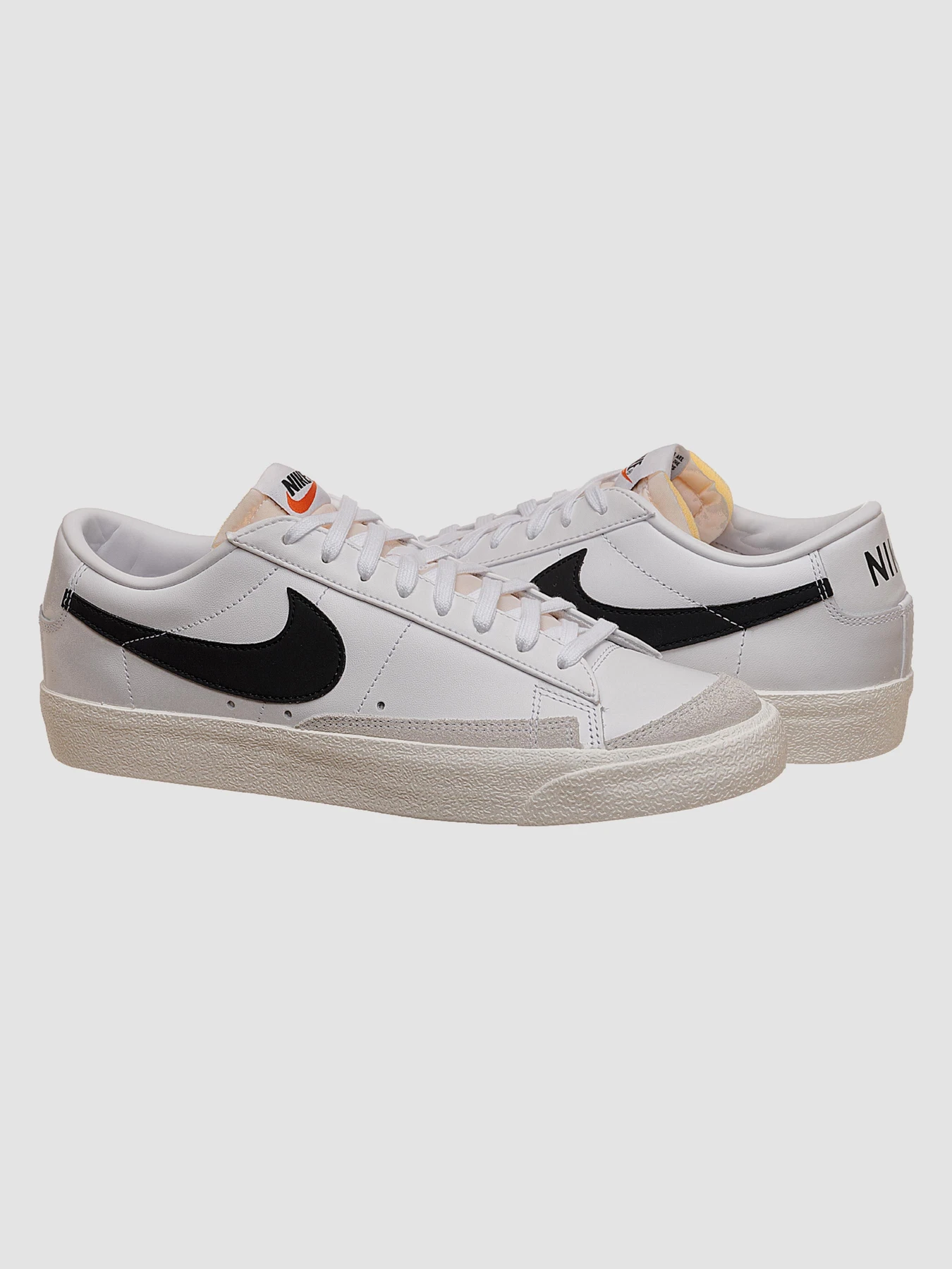 Кросівки NIKE Blazer Low' 77 Vintage модель DA6364-101 Фото