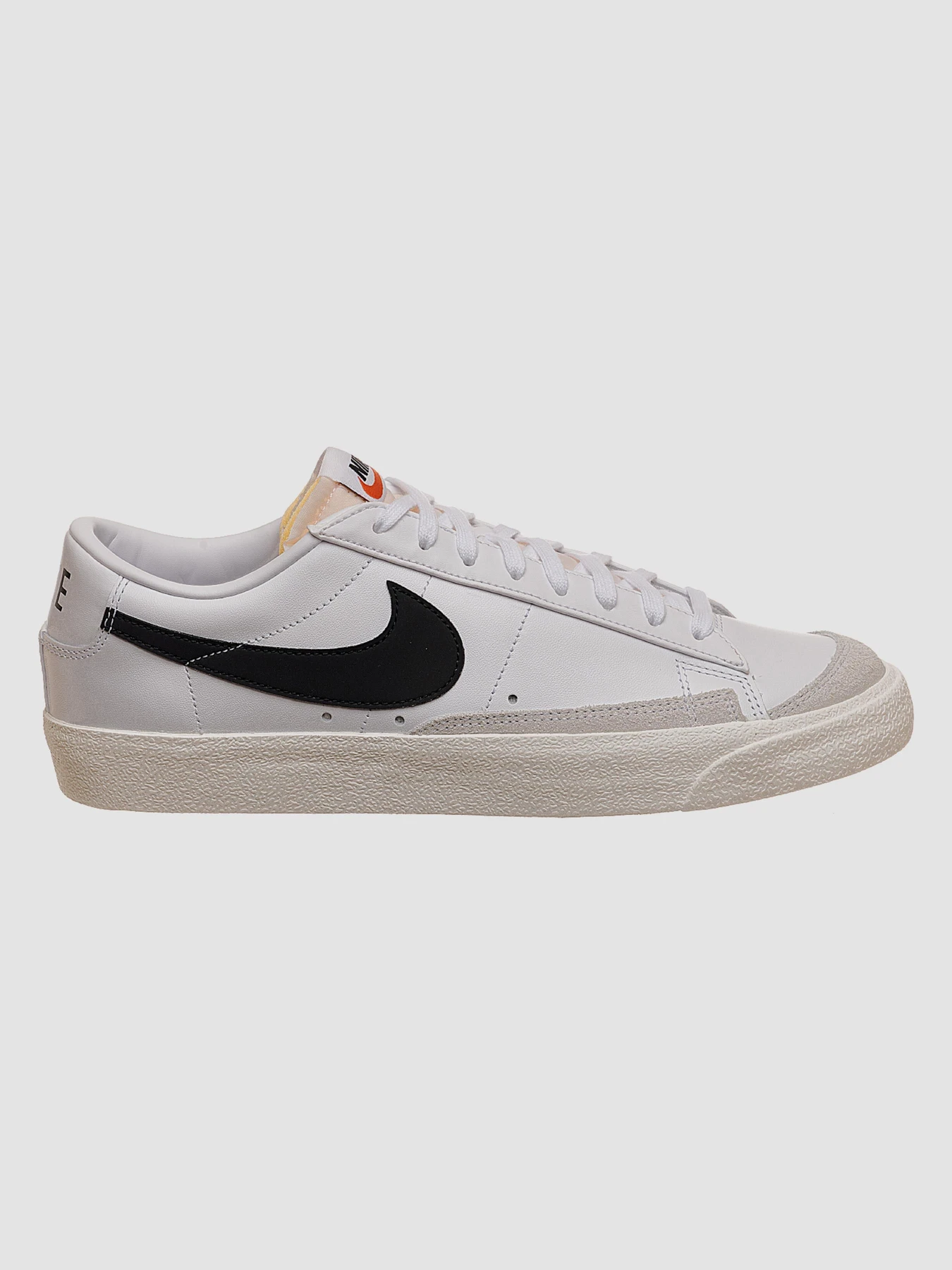 Кросівки NIKE Blazer Low' 77 Vintage модель DA6364-101 Фото