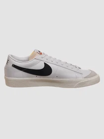 Кросівки NIKE Blazer Low' 77 Vintage модель DA6364-101 Фото