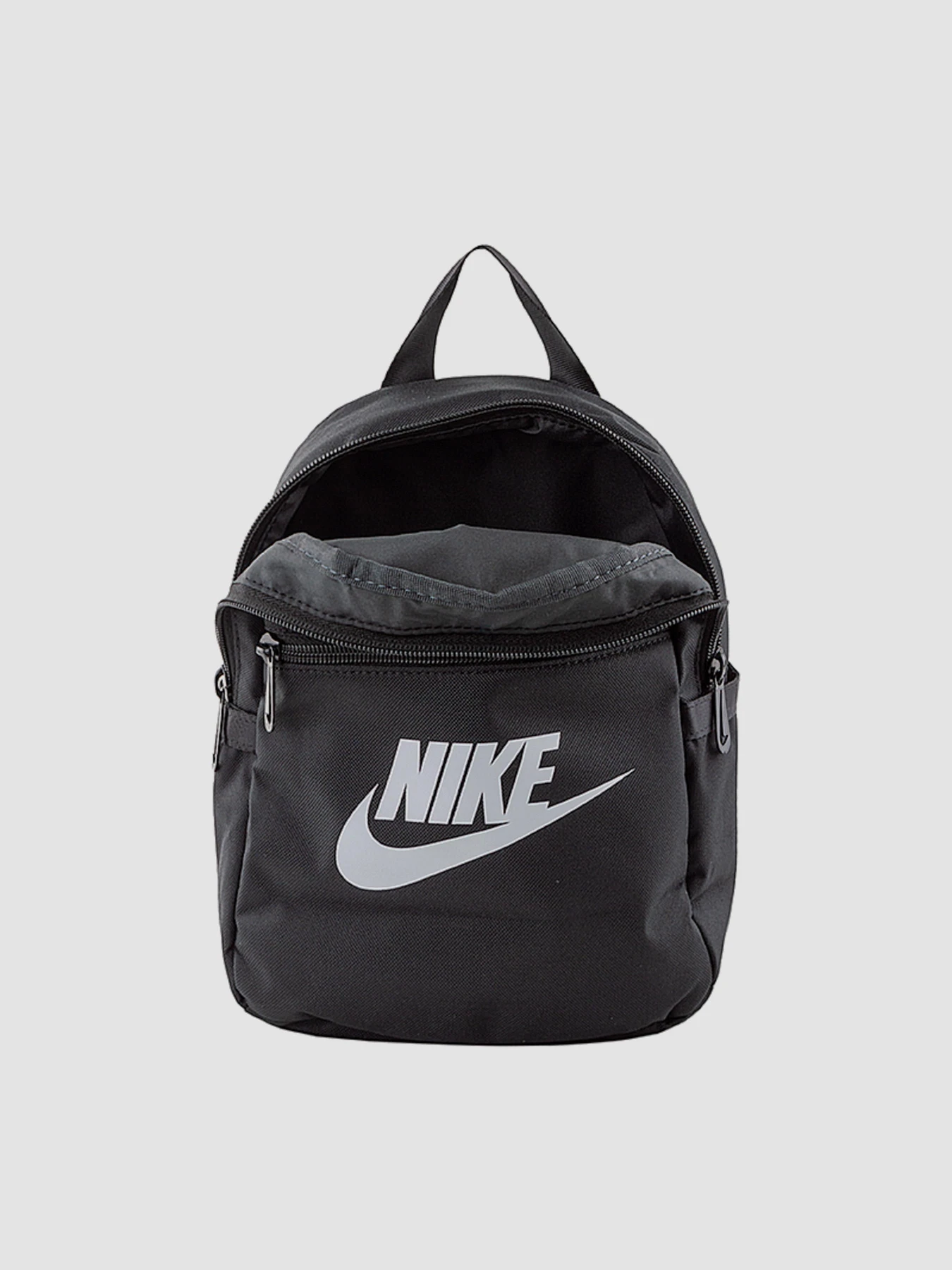 Рюкзаки NIKE Nsw Futura 365 Mini Bkpk модель CW9301-010 Рюкзаки NIKE Nsw Futura 365 Mini Bkpk модель CW9301-010 Фото