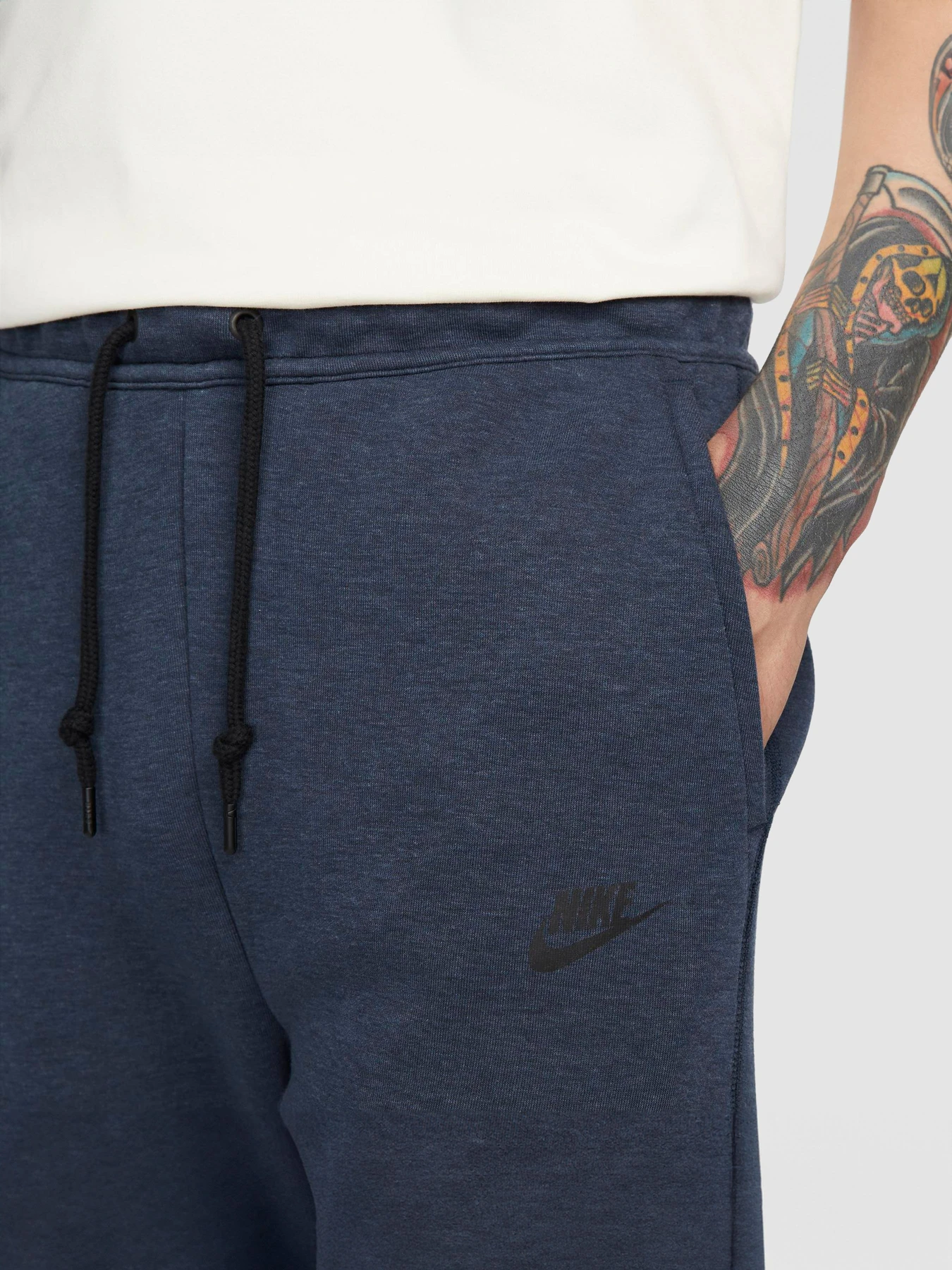 Штани NIKE portswear Tech Fleece Joggers модель FB8002-473 Штани NIKE portswear Tech Fleece Joggers модель FB8002-473 Фото