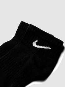 Носки и гольфы NIKE U Nk Everyday Ltwt Ankle модель SX7677-010 Фото