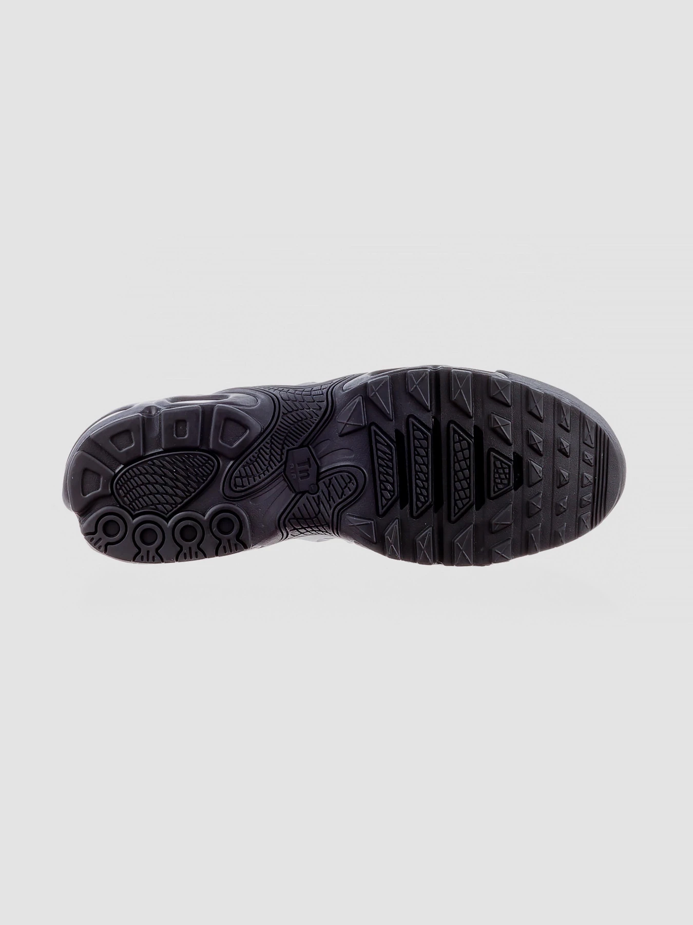 Кросівки NIKE Air Max Plus Drift модель HF085-001 Кросівки NIKE Air Max Plus Drift модель HF085-001 Фото