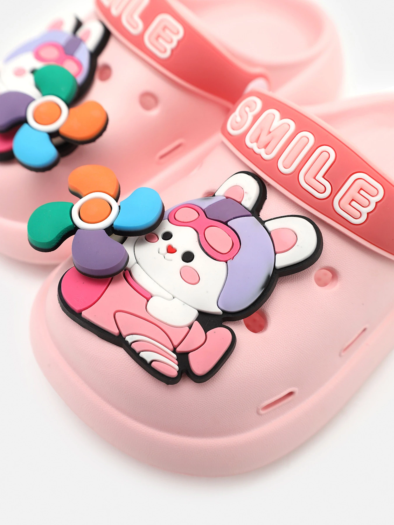Шлёпанцы YUKI модель ЦБ-00267996 Шлёпанцы YUKI модель ЦБ-00267996 Фото