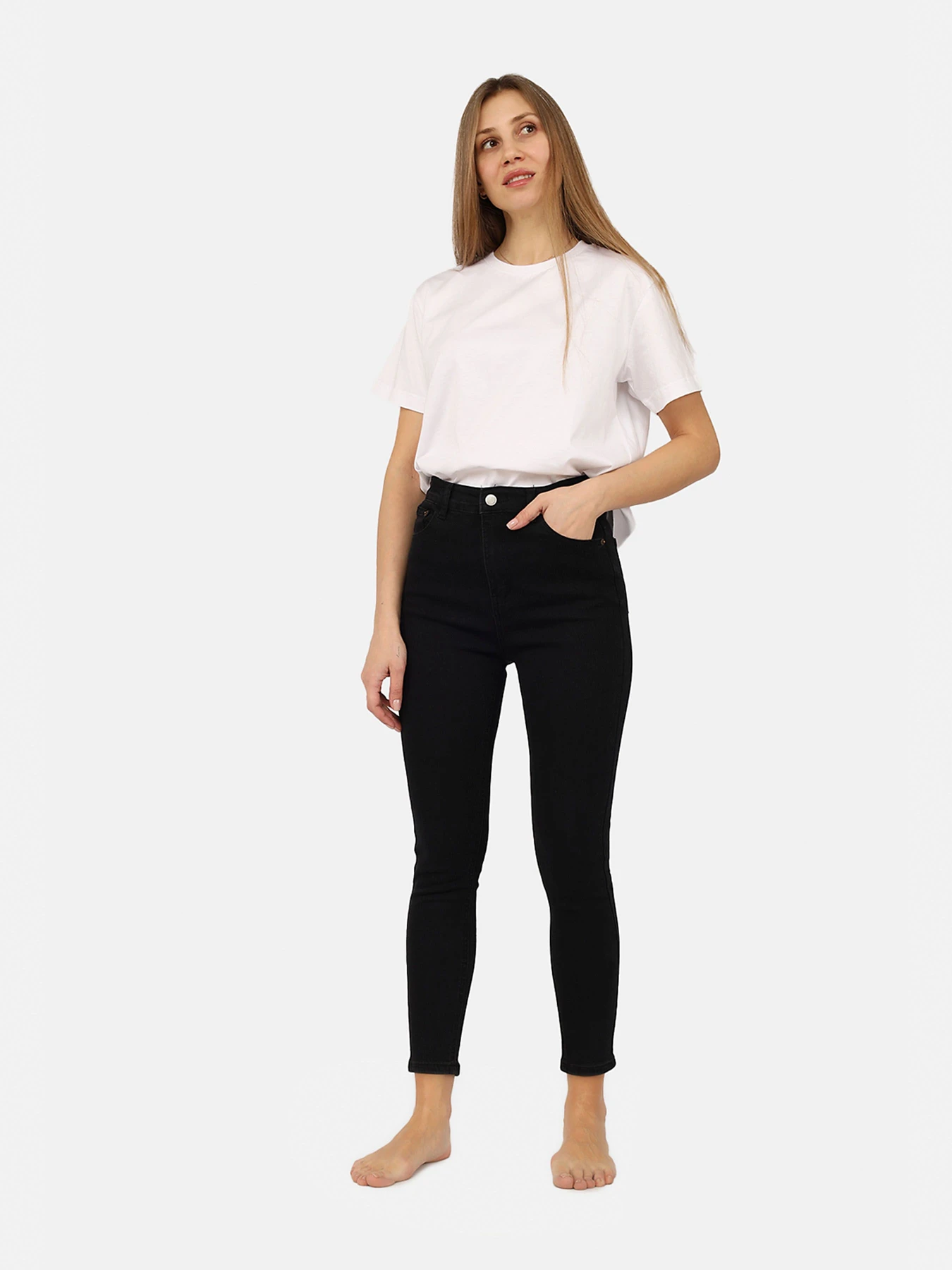 Джинсы YUKI модель ЦБ-00266057 Джинсы YUKI модель ЦБ-00266057 Фото