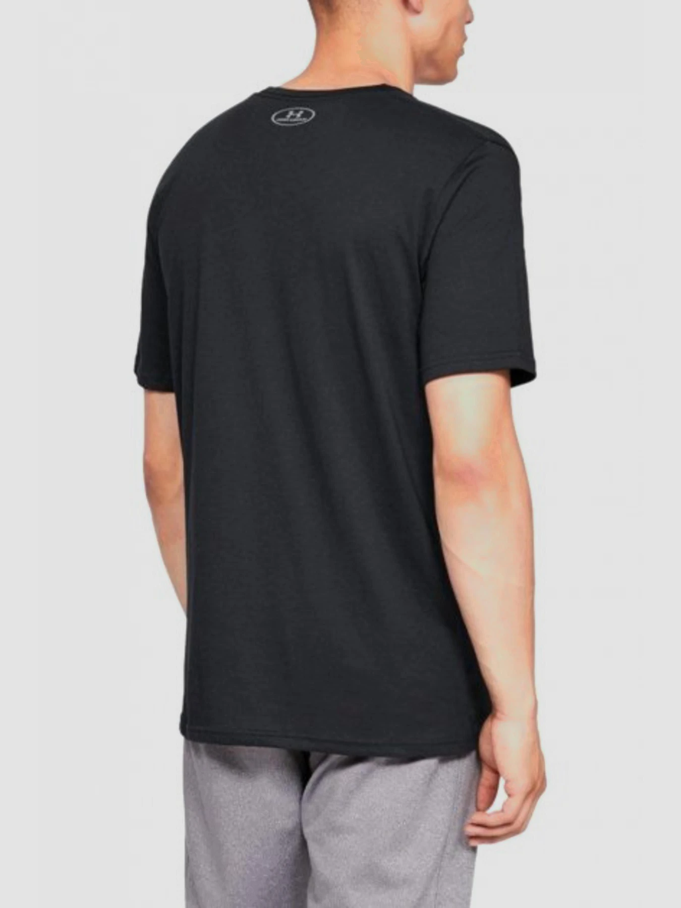 Футболки и поло Under Armour Sportstyle Left Chest модель 1326799-001 Футболки и поло Under Armour Sportstyle Left Chest модель 1326799-001 Фото