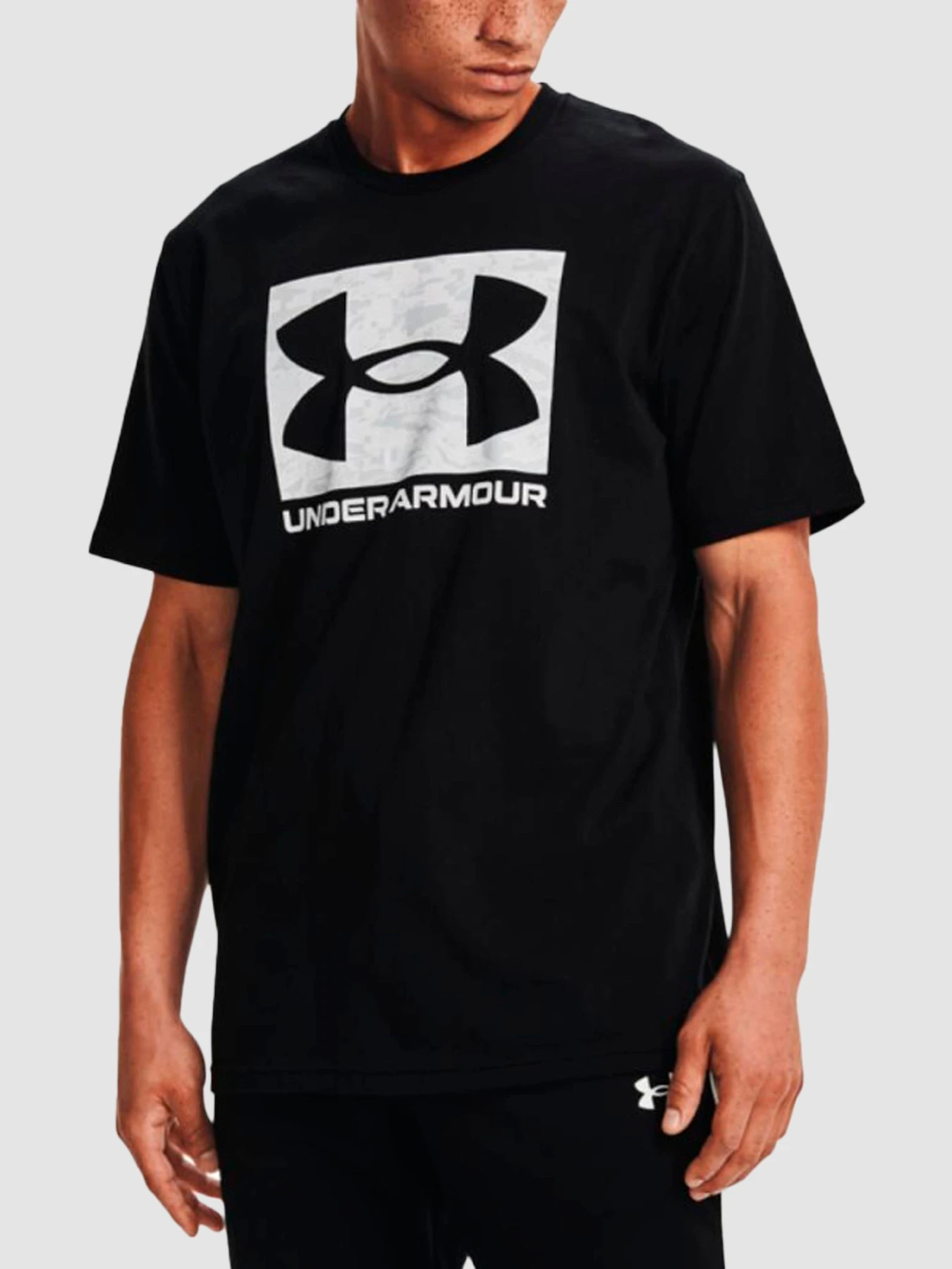 Футболки и поло Under Armour Abc Camo Boxed Logo модель 1361673-001 Футболки и поло Under Armour Abc Camo Boxed Logo модель 1361673-001 Фото