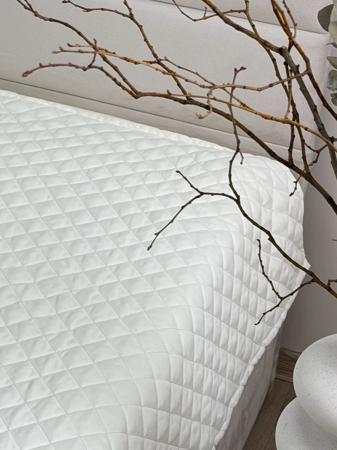 Покрывало декоративное антиаллергенное молочного цвета Cream White Ecotton модель 25175 Покрывало декоративное антиаллергенное молочного цвета Cream White Ecotton модель 25175 Фото