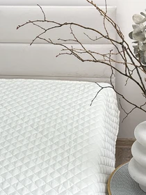 Покривало декоративне антиалергенне молочного кольору Cream White Ecotton модель 25175 Фото