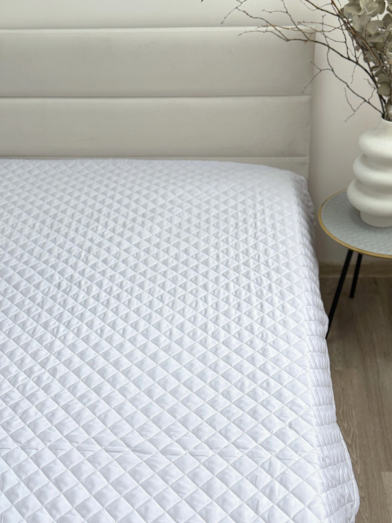 Покрывало декоративное антиаллергенное серого цвета Light Grey Ecotton модель 25183 Покрывало декоративное антиаллергенное серого цвета Light Grey Ecotton модель 25183 Фото