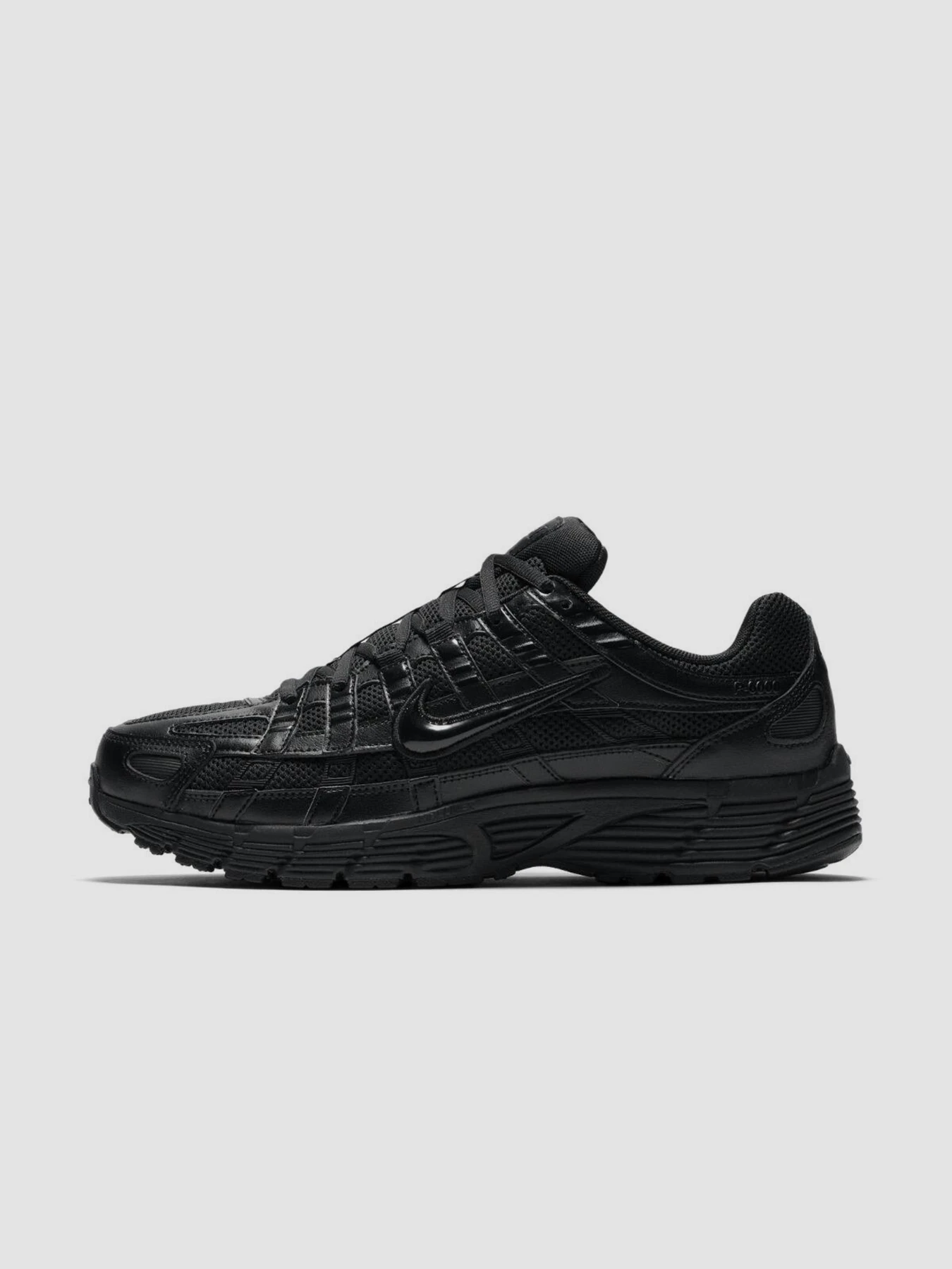 Кроссовки NIKE P-6000 модель CD6404-002 Фото