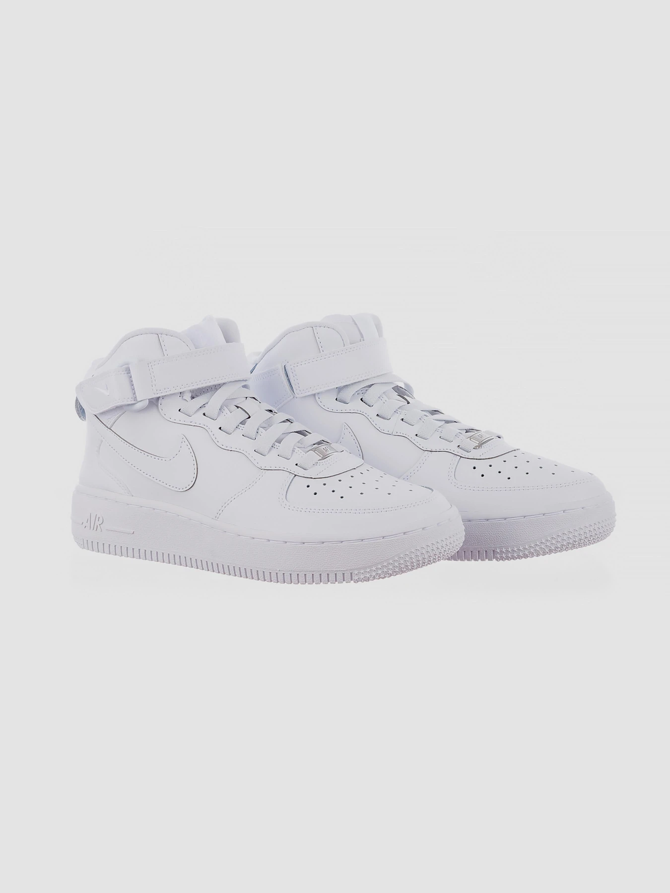 Кросівки NIKE Air Force 1 модель FN1193-111 Фото
