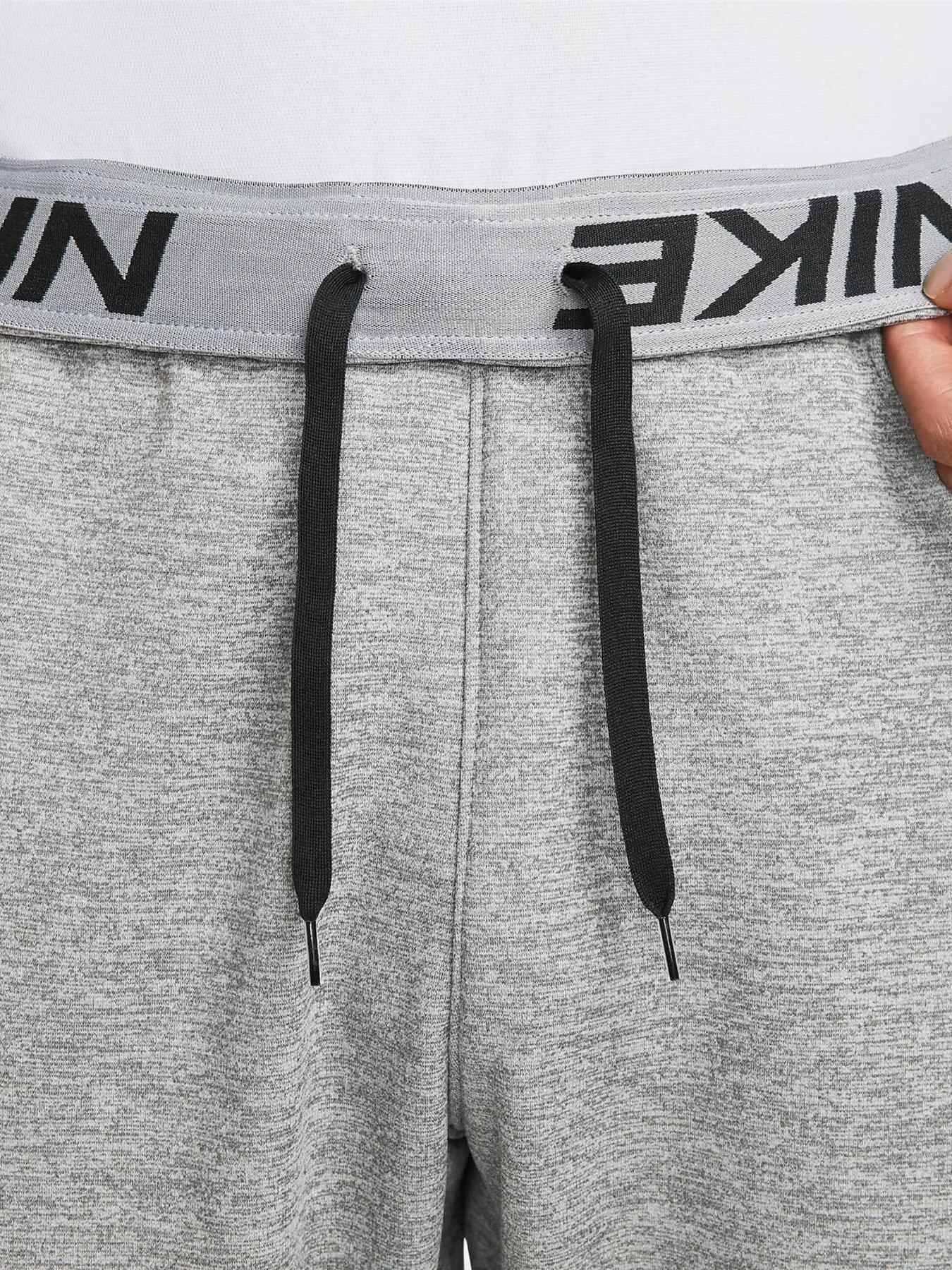 Брюки NIKE Tapered Fitness модель DQ5405-063 Брюки NIKE Tapered Fitness модель DQ5405-063 Фото