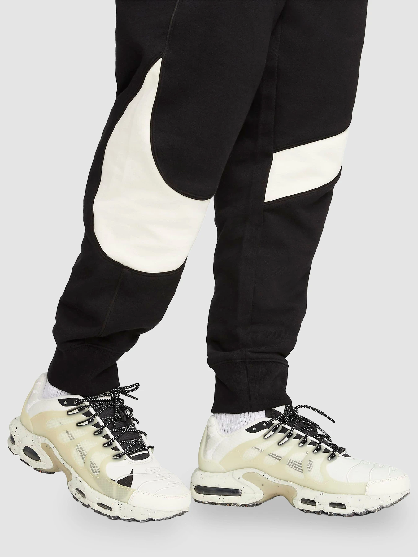 Брюки NIKE Swoosh Fleece Trousers модель DX0564-013 Фото